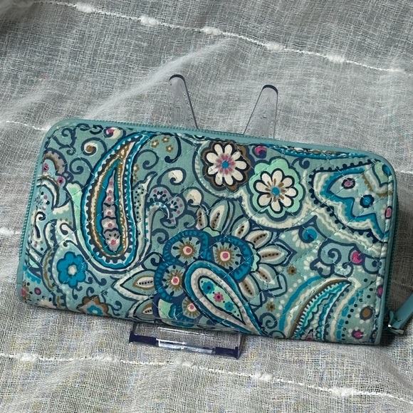 Vera Bradley Daisy Dot Paisley Continental Wallet RFID Zip Around Designer EUC - Picture 4 of 16